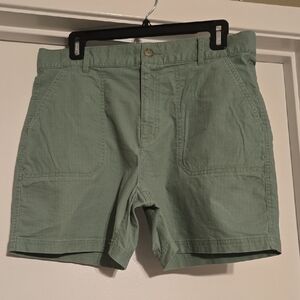 Eddie Bauer Light Green Women's Flat Front Shorts